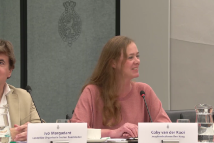 Jeugdombudsman Coby van der Kooi tijdens het signalenoverleg